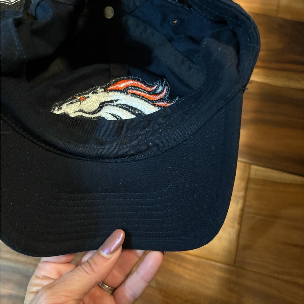 🧢 Denver Broncos NFL Adjustable Baseball Cap – Navy Blue (A3) - Picture 4 of 4